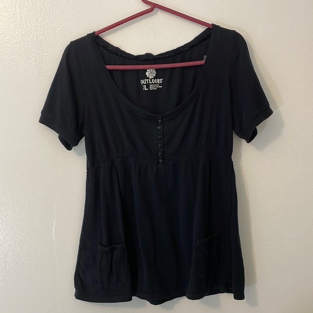 Outlooks large black blouse 100% cotton two front lower pockets